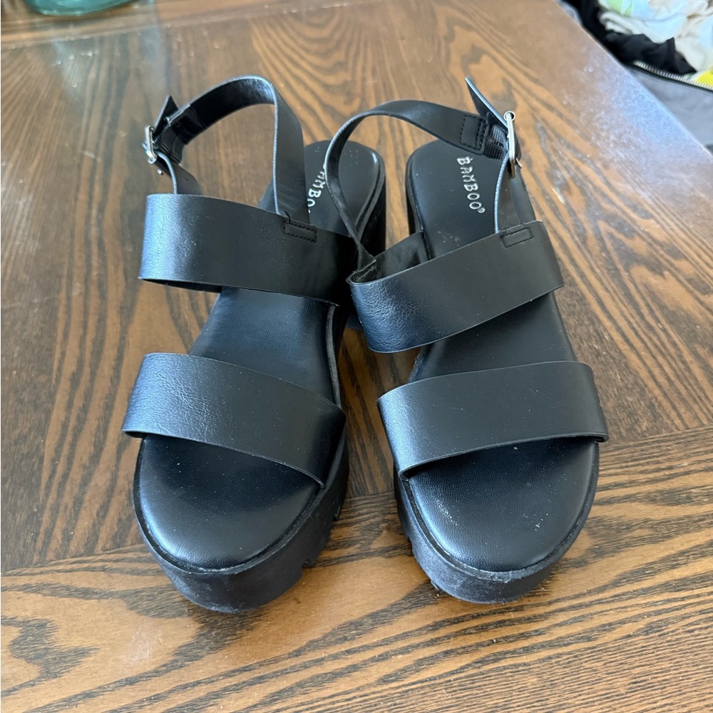 Platform Sandals - Picture 5 of 7